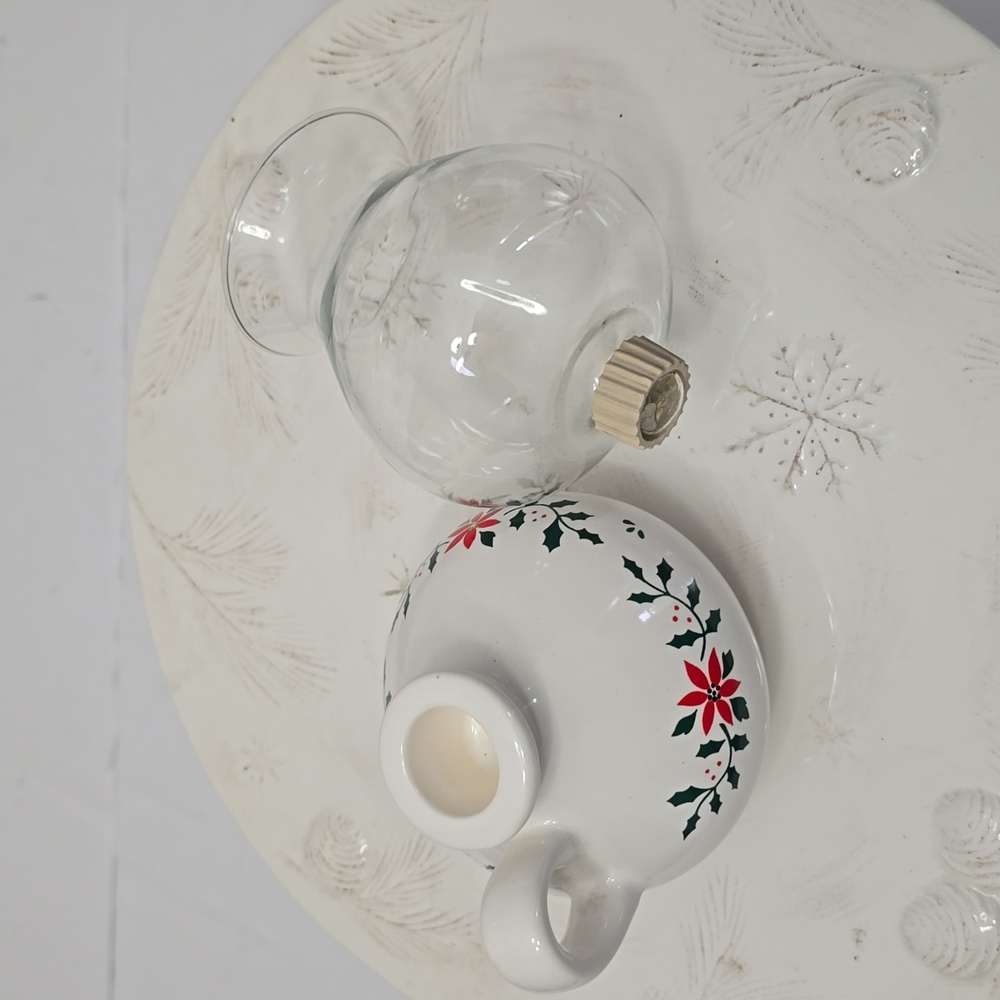 Vintage Holly Berry Porcelain Glass Hurricane Candleholder Taiwan Christmas - Picture 9 of 16